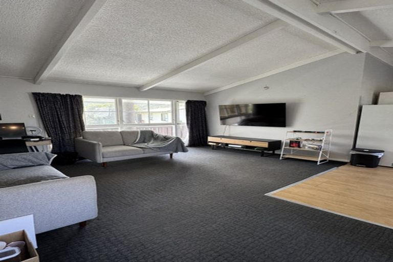 Photo of property in 29 Newburn Grove, Wainuiomata, Lower Hutt, 5014