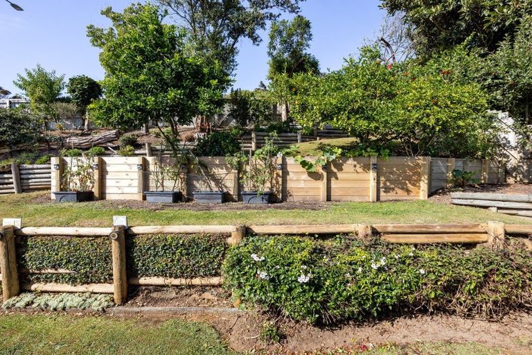 Photo of property in 15 Esmae Place, Dinsdale, Hamilton, 3204