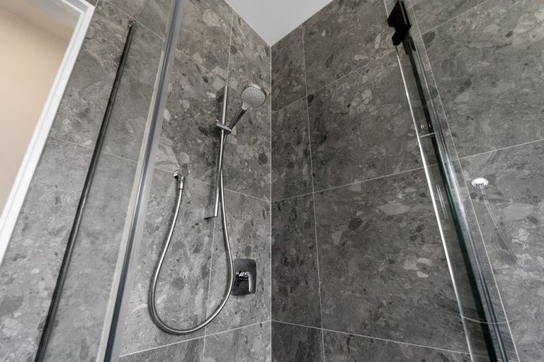 Photo of property in 8 Kumukumu Road, Long Bay, Auckland, 0630