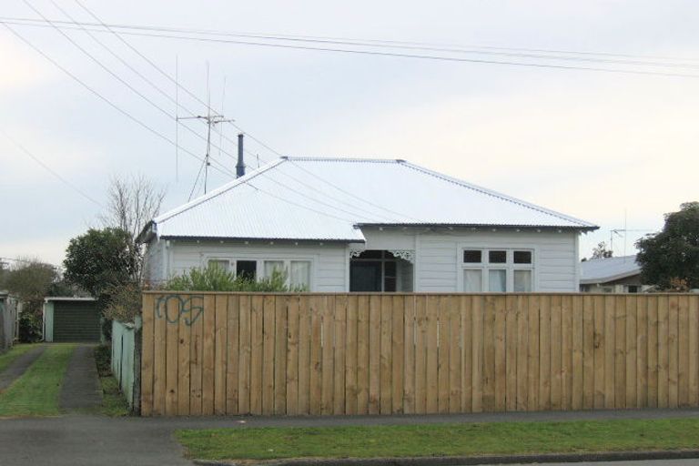 Photo of property in 70 Higgins Road, Frankton, Hamilton, 3204