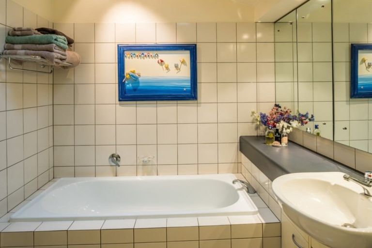 Photo of property in 9/9 Wilkinson Street, Oriental Bay, Wellington, 6011