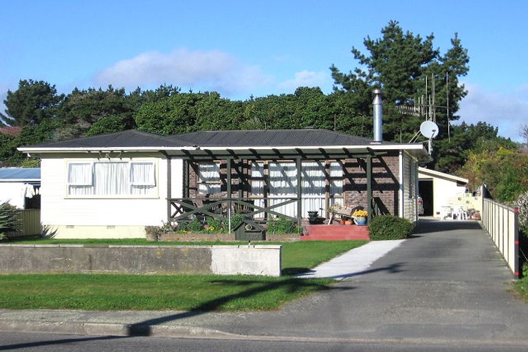 Photo of property in 179 Rangiuru Road, Otaki, 5512