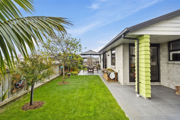 Photo of property in 40 Kuru Place, Papamoa, 3118