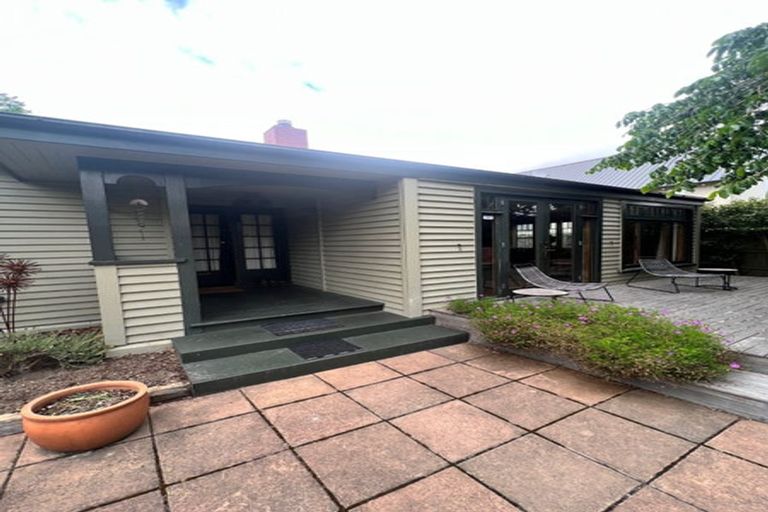 Photo of property in 28 Blair Avenue, Papanui, Christchurch, 8053