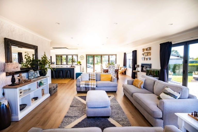 Photo of property in 232 Woodside Road, Matangi, Hamilton, 3284