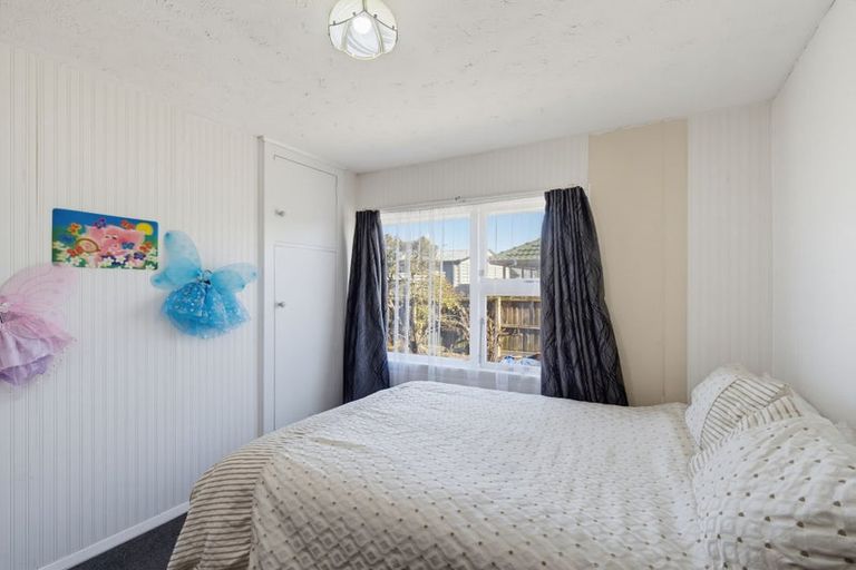 Photo of property in 42 Daniels Road, Redwood, Christchurch, 8051