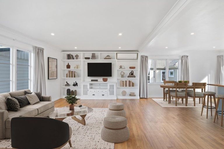 Photo of property in 62 Mount View Road, Melville, Hamilton, 3206