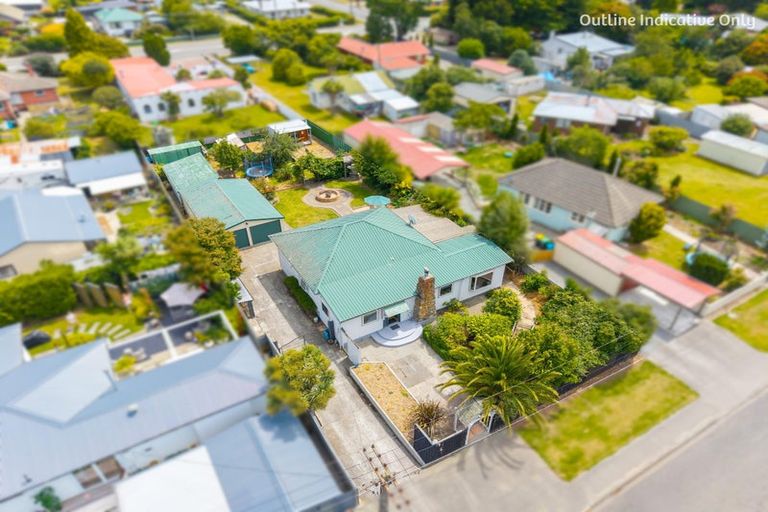 Photo of property in 15 Neal Street, Temuka, 7920