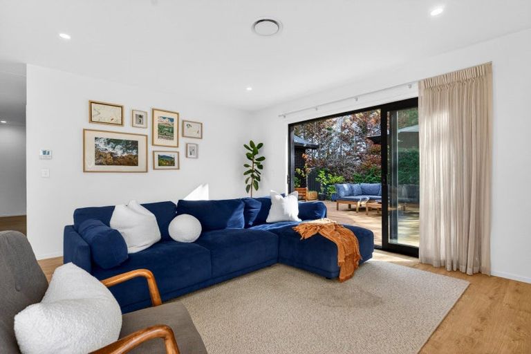 Photo of property in 122c Monument Road, Clevedon, 2582