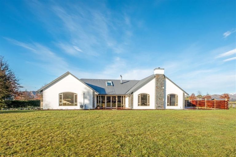 Photo of property in 6 Lochiel Drive, Hanmer Springs, 7334