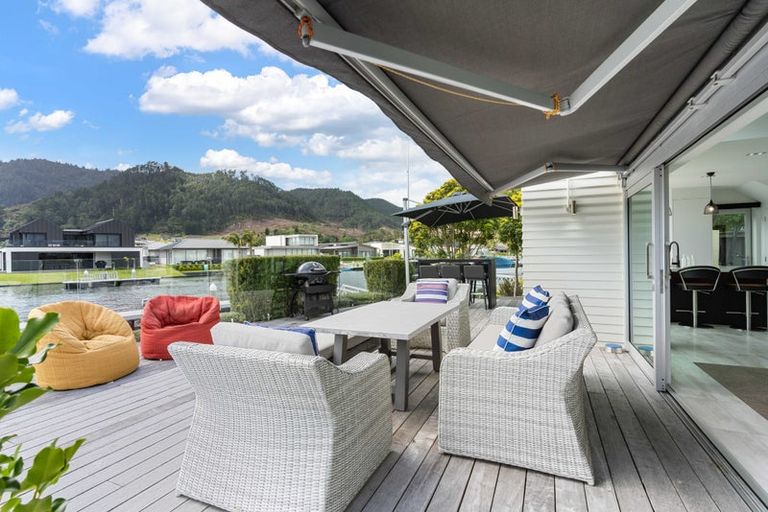 Photo of property in 122 Motu Hei, Pauanui, Hikuai, 3579