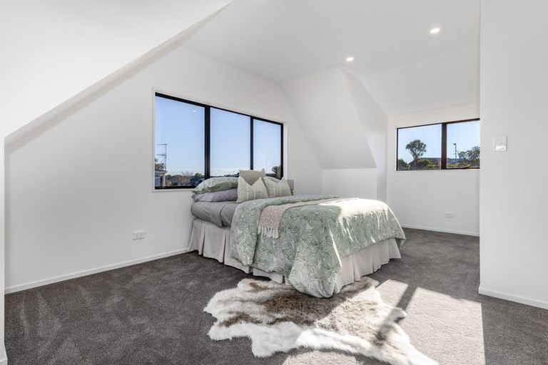 Photo of property in 102 Langdale Avenue, Paraparaumu, 5032