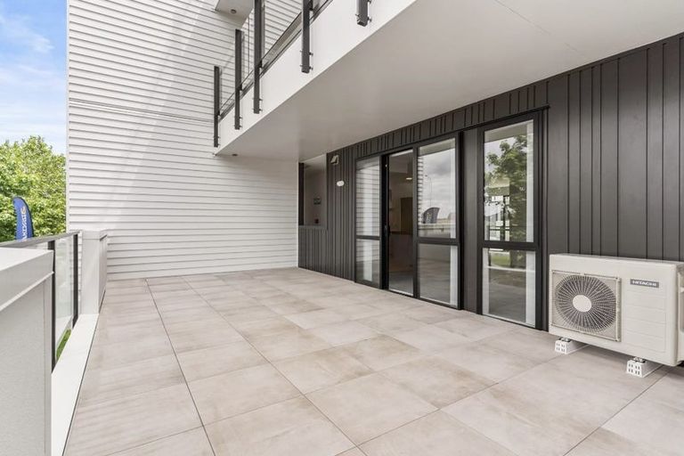 Photo of property in 8/130 Stancombe Road, Flat Bush, Auckland, 2016