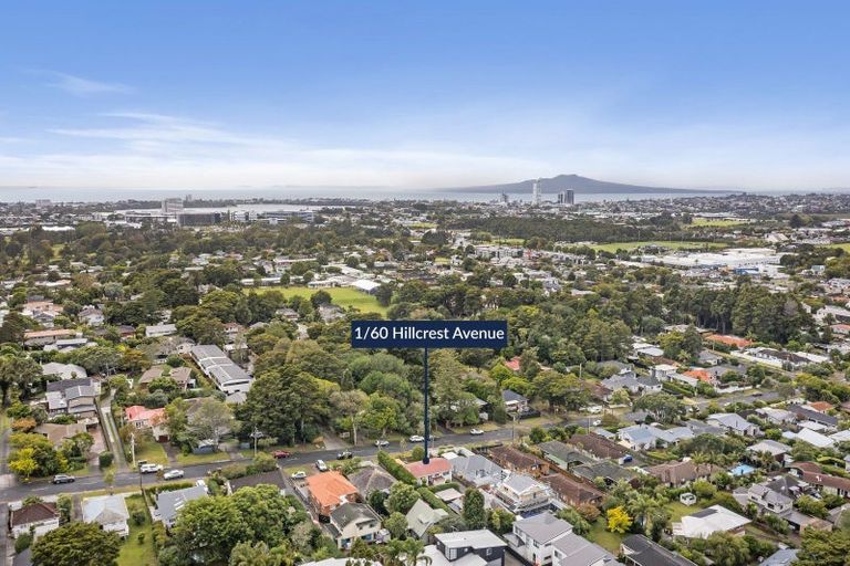 Photo of property in 1/60 Hillcrest Avenue, Hillcrest, Auckland, 0627
