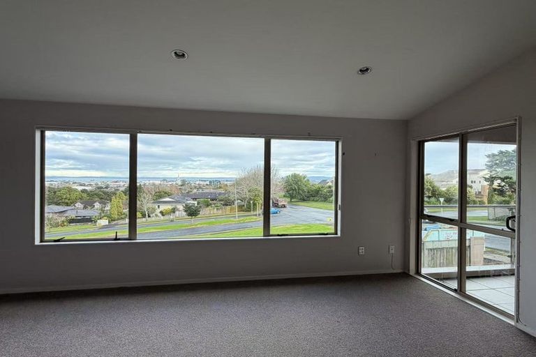 Photo of property in 119 Redoubt Road, Goodwood Heights, Auckland, 2105