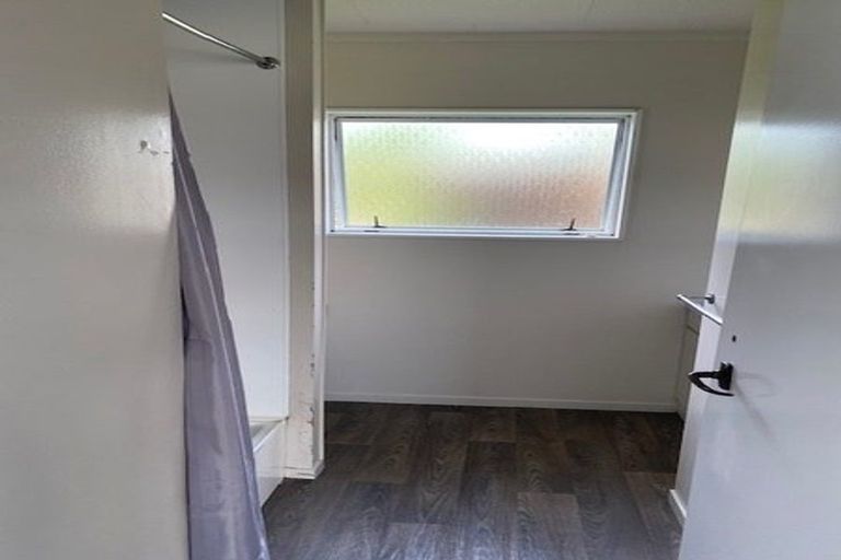 Photo of property in 1/86 Birkdale Road, Birkdale, Auckland, 0626