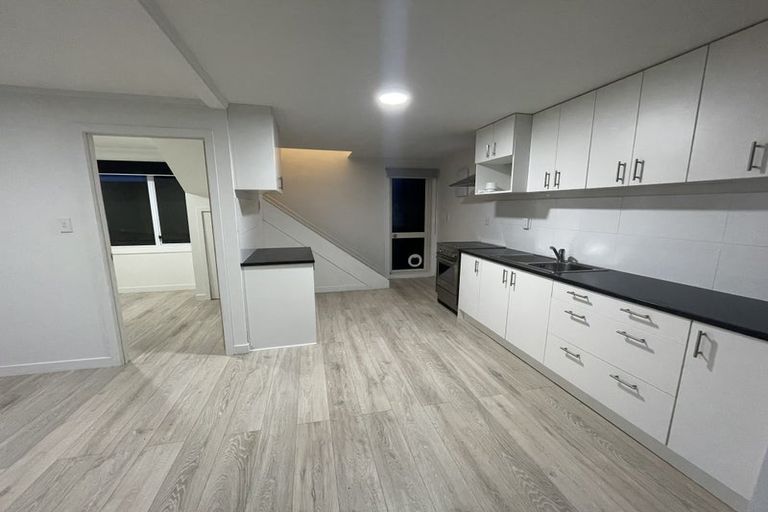 Photo of property in 19a Langton Road, Stanmore Bay, Whangaparaoa, 0932