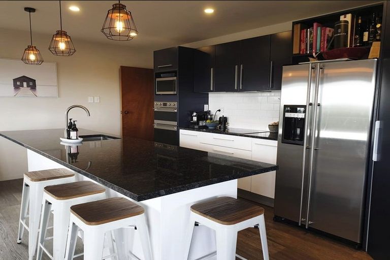 Photo of property in 17 Delhi Road, Hospital Hill, Napier, 4110