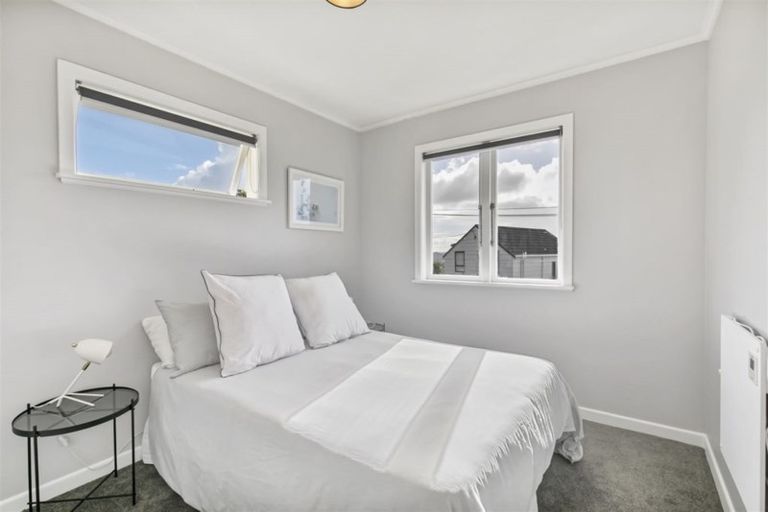 Photo of property in 1/18 Verbena Road, Birkdale, Auckland, 0626