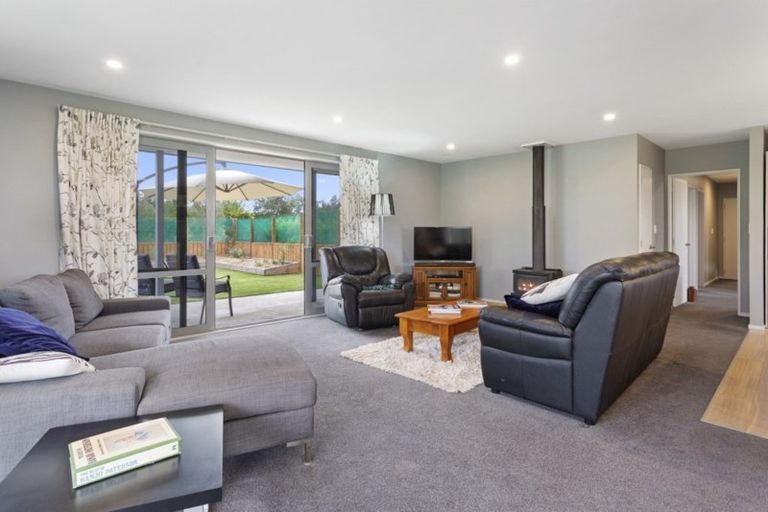 Photo of property in 25 Piako Drive, Darfield, 7571