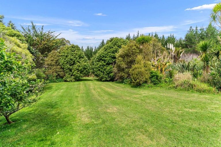Photo of property in 17 Oruawharo Road, Topuni, Wellsford, 0975