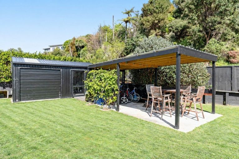 Photo of property in 26 Fernbrook Drive, Hurworth, New Plymouth, 4310