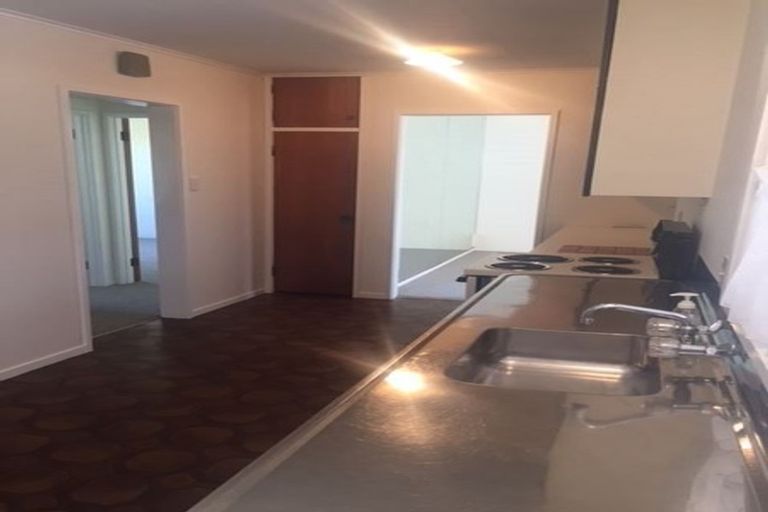 Photo of property in 3/1204 Heretaunga Street East, Parkvale, Hastings, 4122