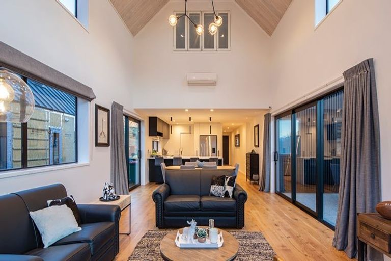 Photo of property in 42 Jack Hanley Drive, Jacks Point, Queenstown, 9371