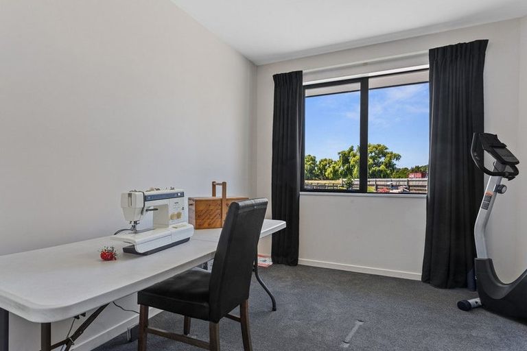 Photo of property in 33 Langes Road, Marshland, Christchurch, 8051