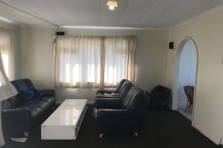 Photo of property in 1/27 Christmas Road, Manurewa, Auckland, 2102