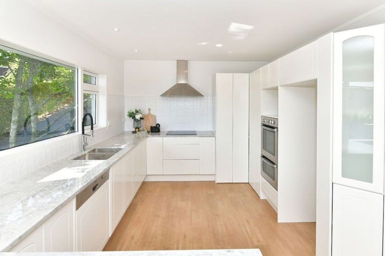 Photo of property in 153 Kowhai Road, Mairangi Bay, Auckland, 0630