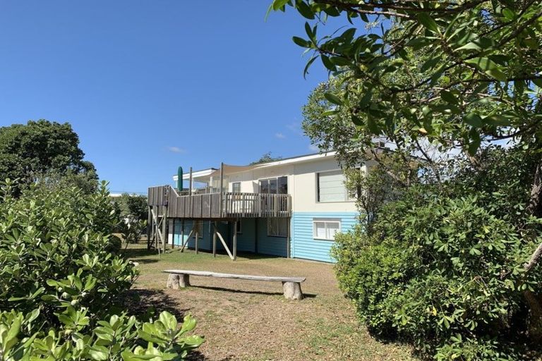 Photo of property in 24 Wehiwehi Road, Matapouri, Whangarei, 0173