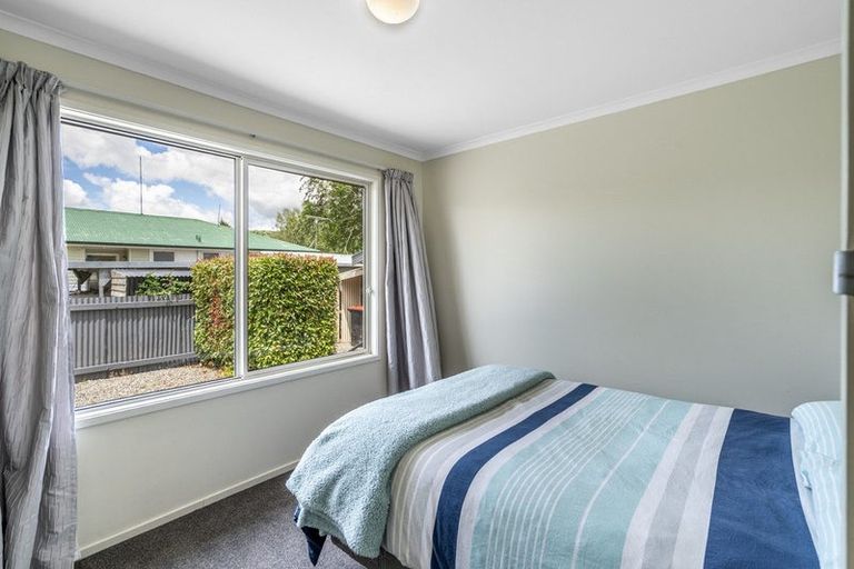 Photo of property in 42 Newburn Street, Waikaia, 9778