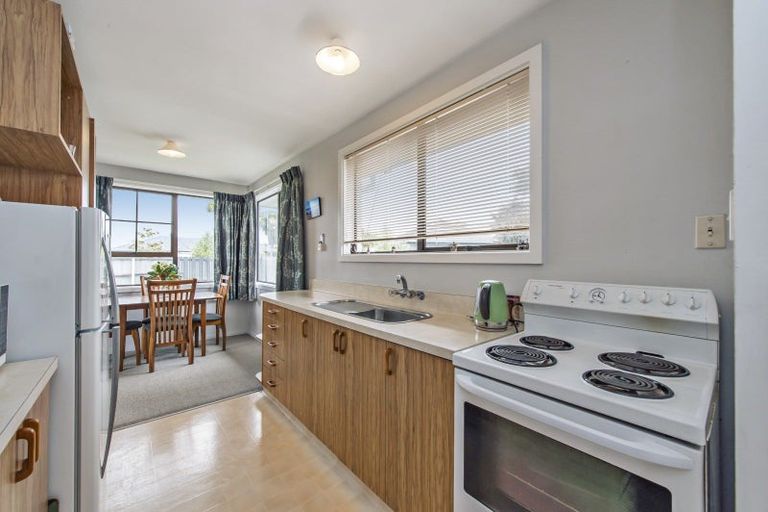 Photo of property in 3 Denise Crescent, Hornby, Christchurch, 8042