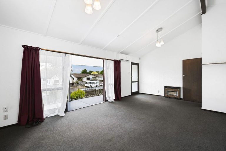 Photo of property in 2 Cullimore Street, Pukete, Hamilton, 3200