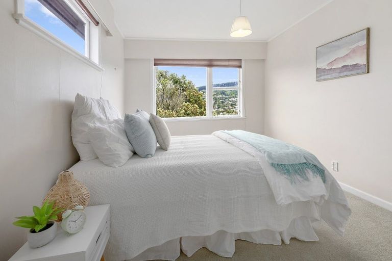 Photo of property in 19a Tawa Terrace, Tawa, Wellington, 5028