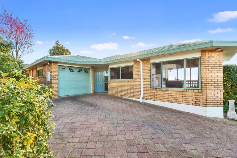 Photo of property in 10 Homestead Place, Welcome Bay, Tauranga, 3112