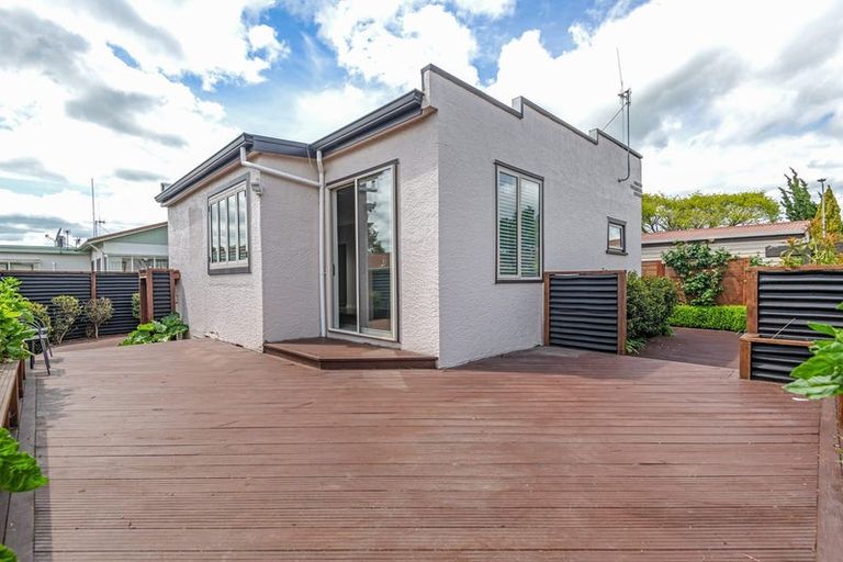 Photo of property in 31 Puriri Terrace, Roslyn, Palmerston North, 4414