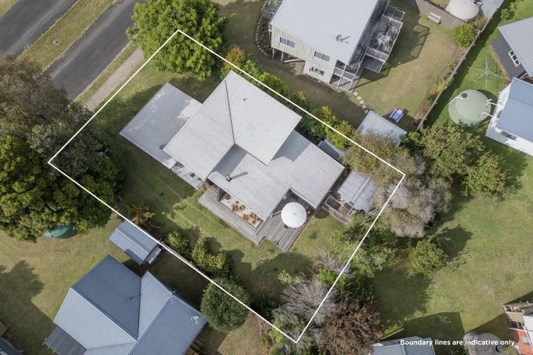 Photo of property in 17 Morcom Drive, Cooks Beach, Whitianga, 3591