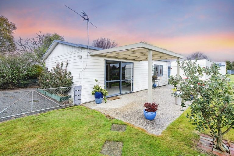 Photo of property in 3 Petticoat Lane, Doyleston, 7682