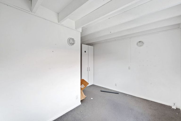 Photo of property in 21 Patons Road, Howick, Auckland, 2014