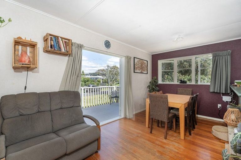 Photo of property in 3 Daphne Road, Tairua, 3508