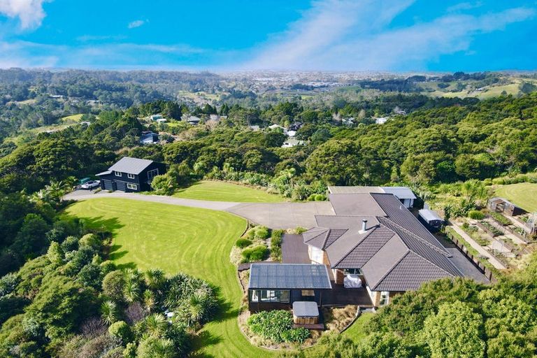 Photo of property in 26a Awhiorangi Promenade, Swanson, Auckland, 0816