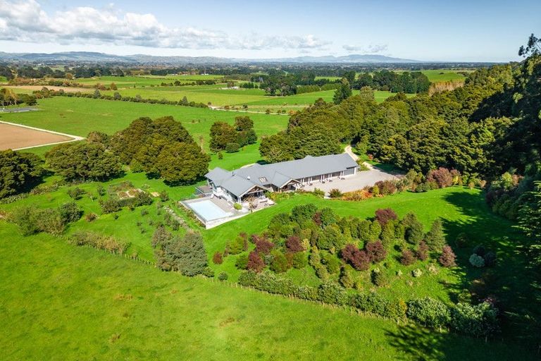 Photo of property in 36 Hoeke Road, Carrington, Carterton, 5791