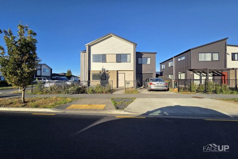 Photo of property in 50 Black Beech Crescent, Takanini, 2110