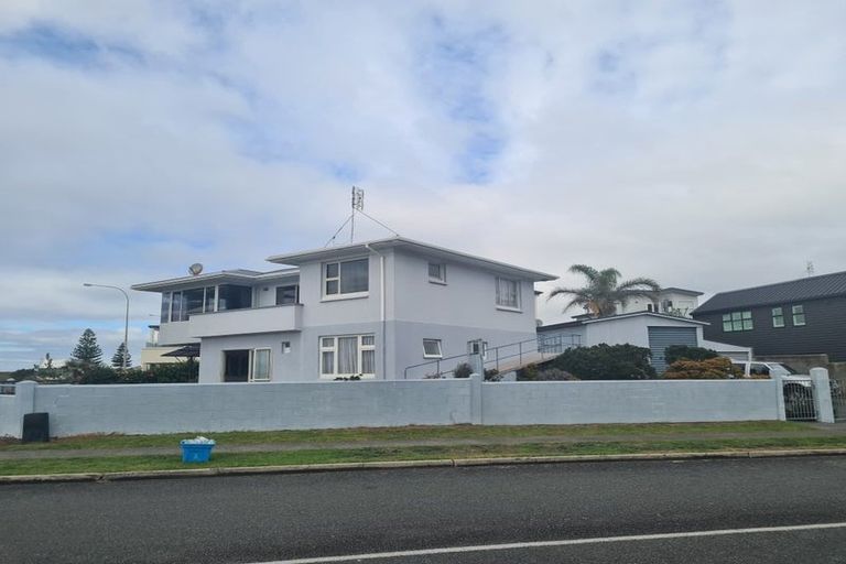 Photo of property in 196 Marine Parade, Mount Maunganui, 3116