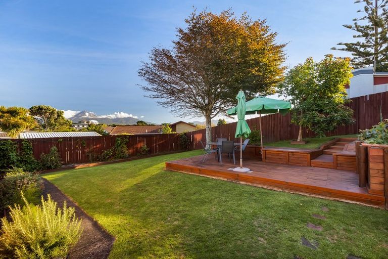Photo of property in 24 Tiverton Crescent, Whalers Gate, New Plymouth, 4310