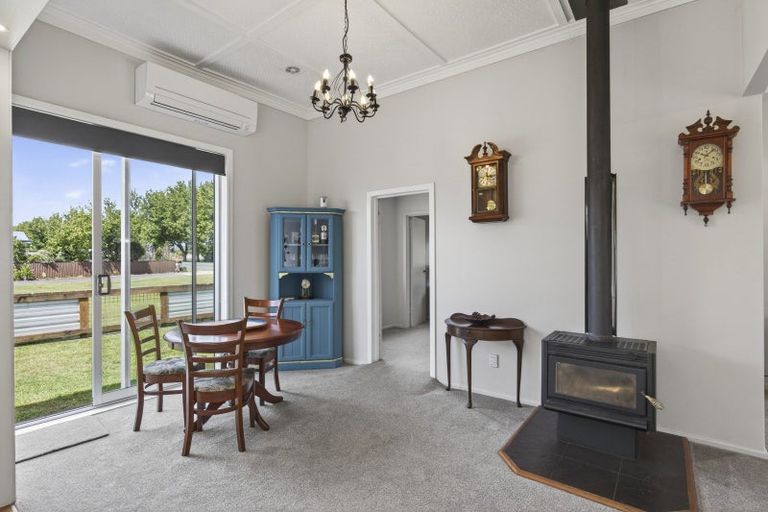 Photo of property in 1 Rimu Street, Strandon, New Plymouth, 4312