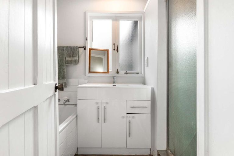 Photo of property in 28 Eleventh Avenue, Tauranga, 3110