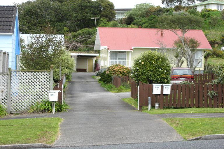 Photo of property in 91 Riversdale Drive, Merrilands, New Plymouth, 4312